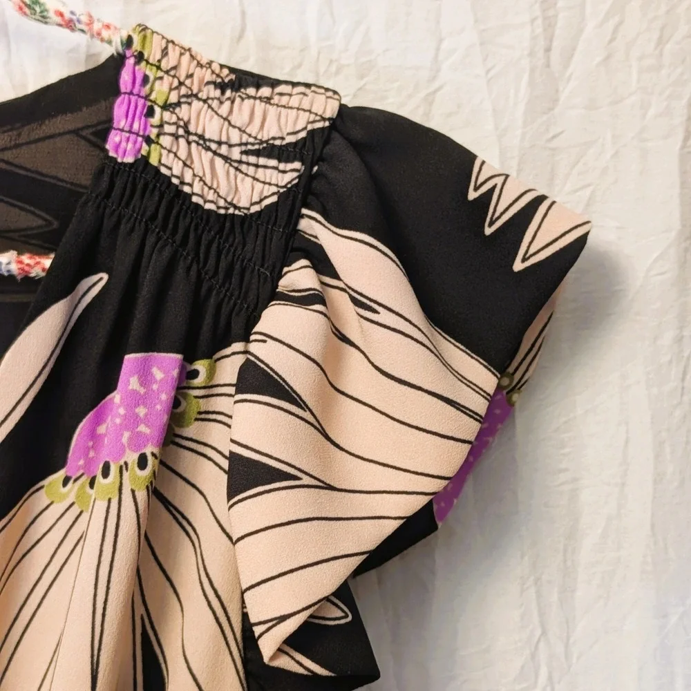 Kate Spade New York Falling Flower Jumpsuit Black Flowy Smocked Size 8 Flutter - Picture 7 of 10